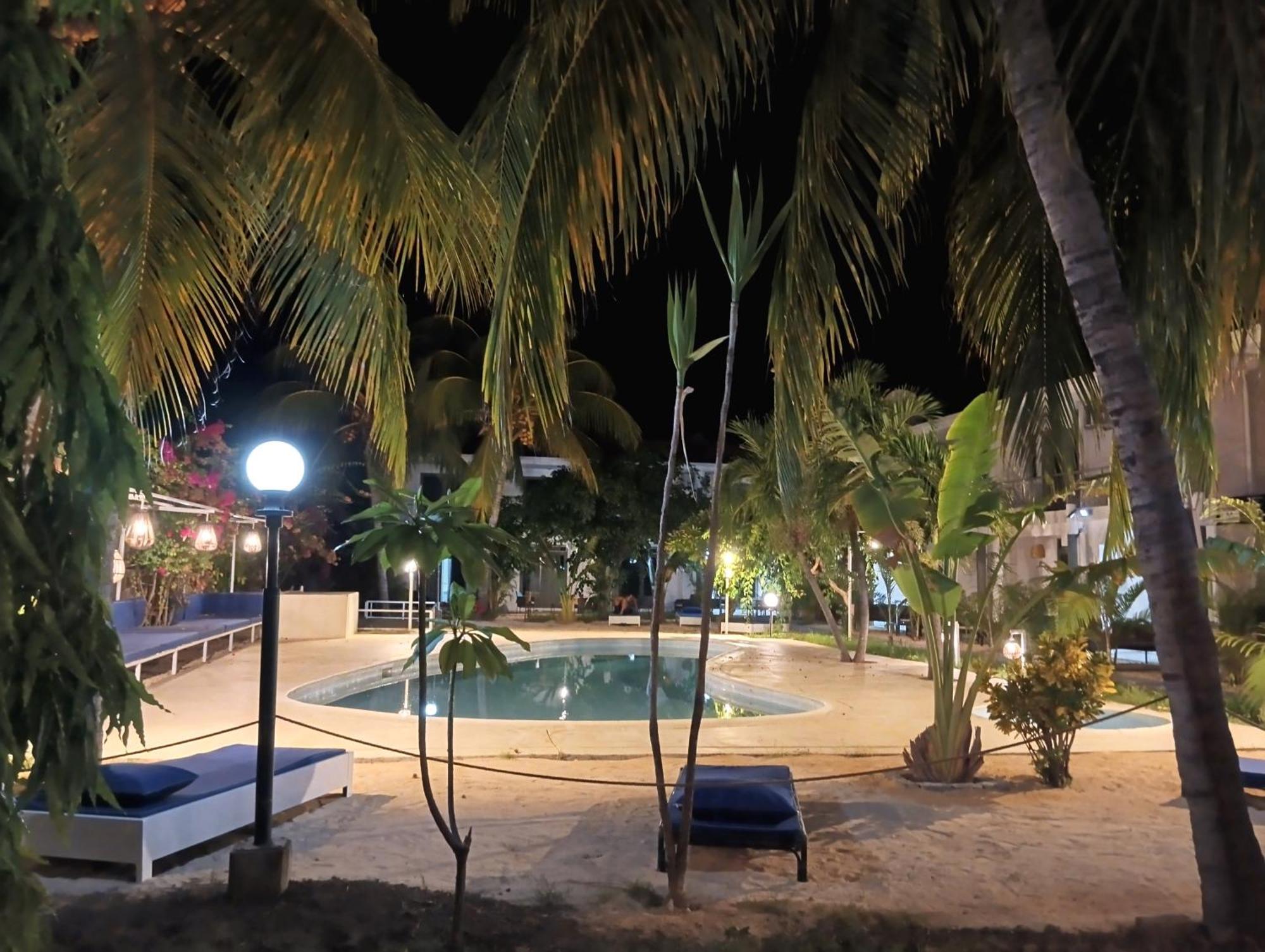 Exotica Sense Aparthotel Flic-en-Flacq Buitenkant foto